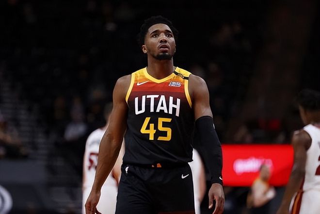 这位年轻球 这位年轻球