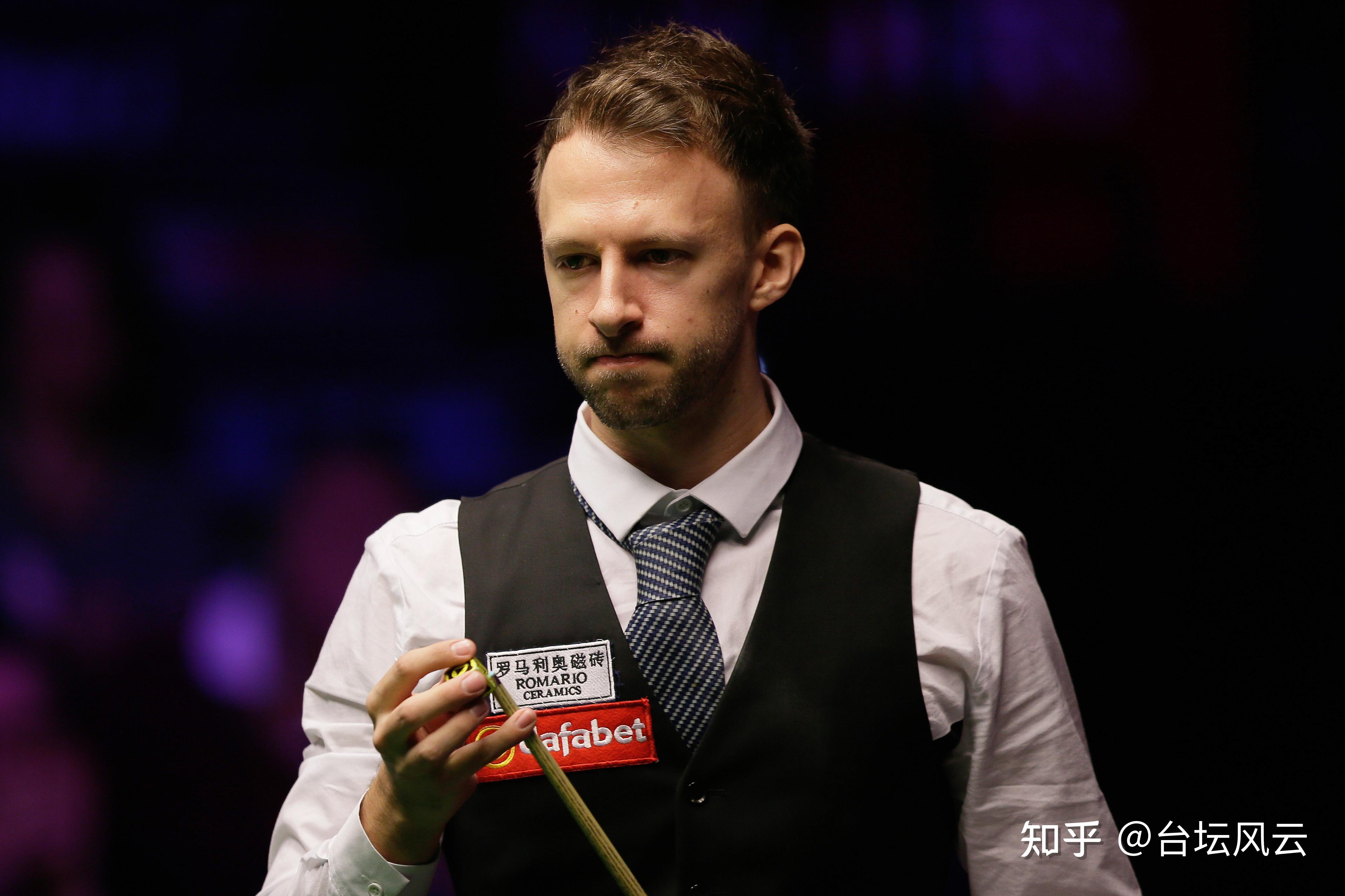 硬地球场上 硬地球场上