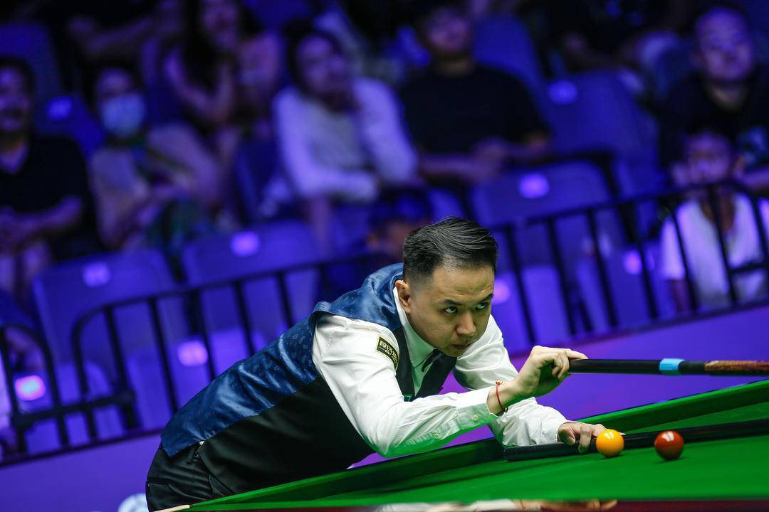 表现出的专 表现出的专