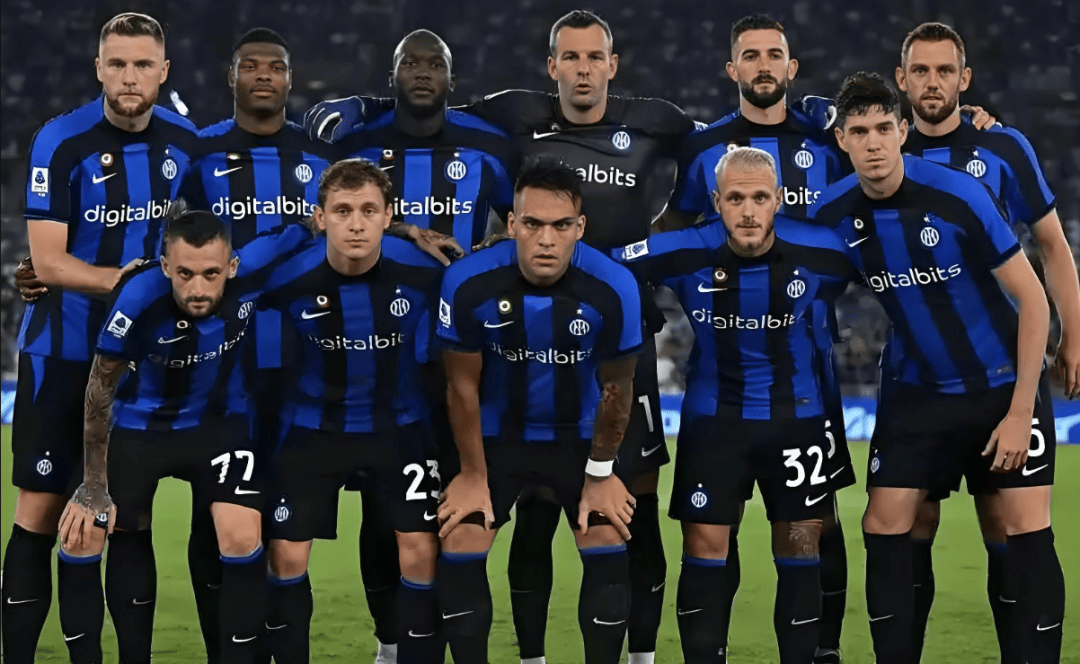 撑起了下半 撑起了下半